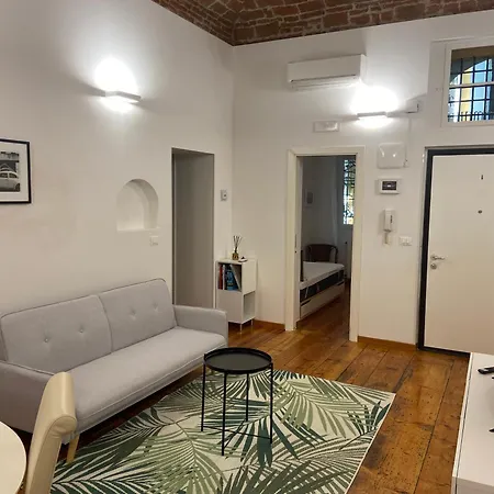 Апартаменты Casa Ortelia: In A Historic Building *