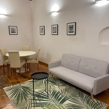 Casa Ortelia: In A Historic Building Апартаменты Болонья